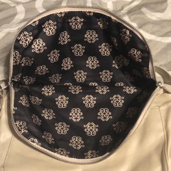 Jessica Simpson purse used good condition - Picture 2 of 3